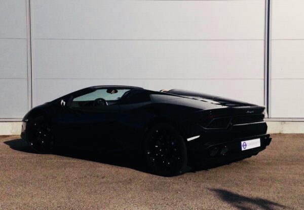 Lamborghini Huracan LP580 Spyder Noire